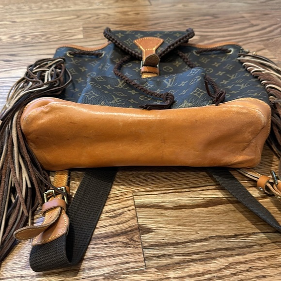 Louis Vuitton backpack with embellishments from “vintage boho bag” - Picture 6 of 10